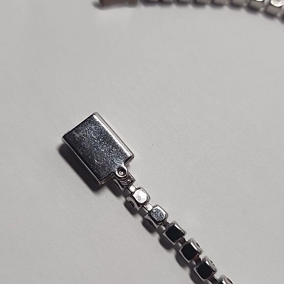 Vintage Rhinestone Elegant Silver Necklace Cup Chain Prong Set Box Clasp - Picture 5 of 6